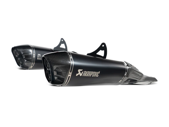 S-S13SO4-HRAATBL/1 | AKRAPOVIC | Suzuki GSX-1300R Hayabusa 2025-26 | Slip-On Line (Titanium)