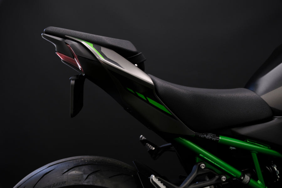 Evotech Dynamic Tail Tidy - Kawasaki Z900 (2025+)