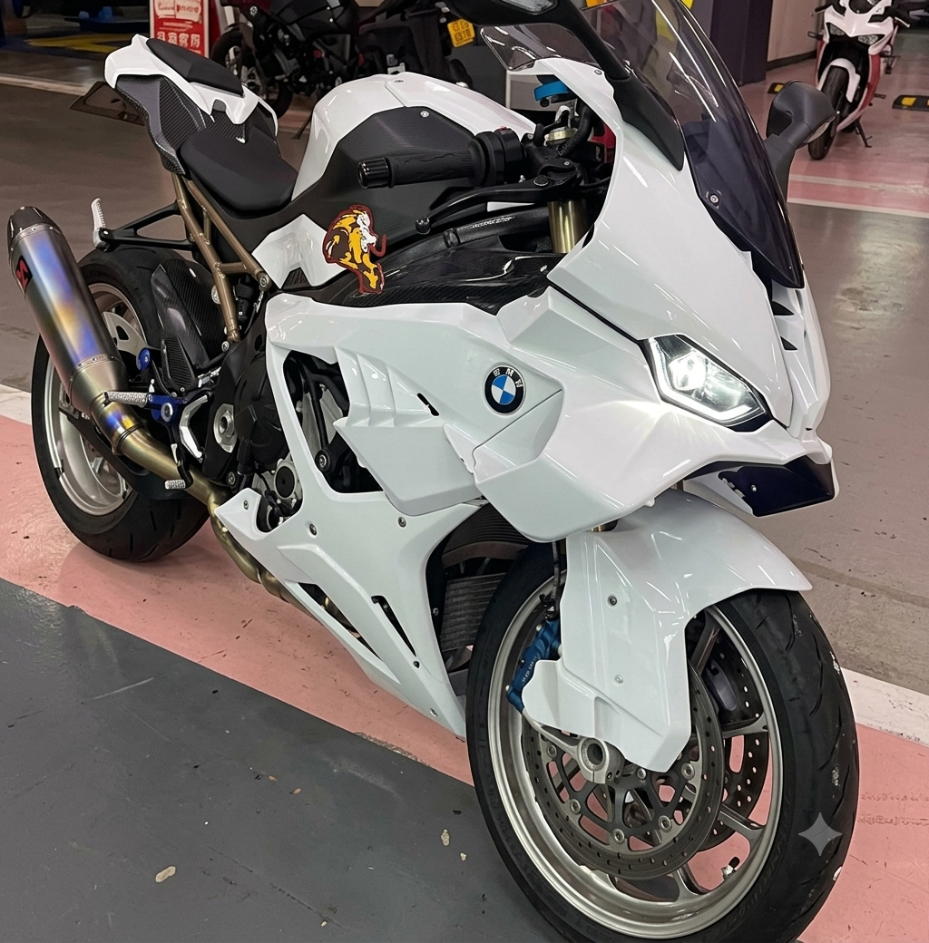 AXXON | BMW S1000RR Gloss Alpine White Body Kit (2023–2026 Fitment)
