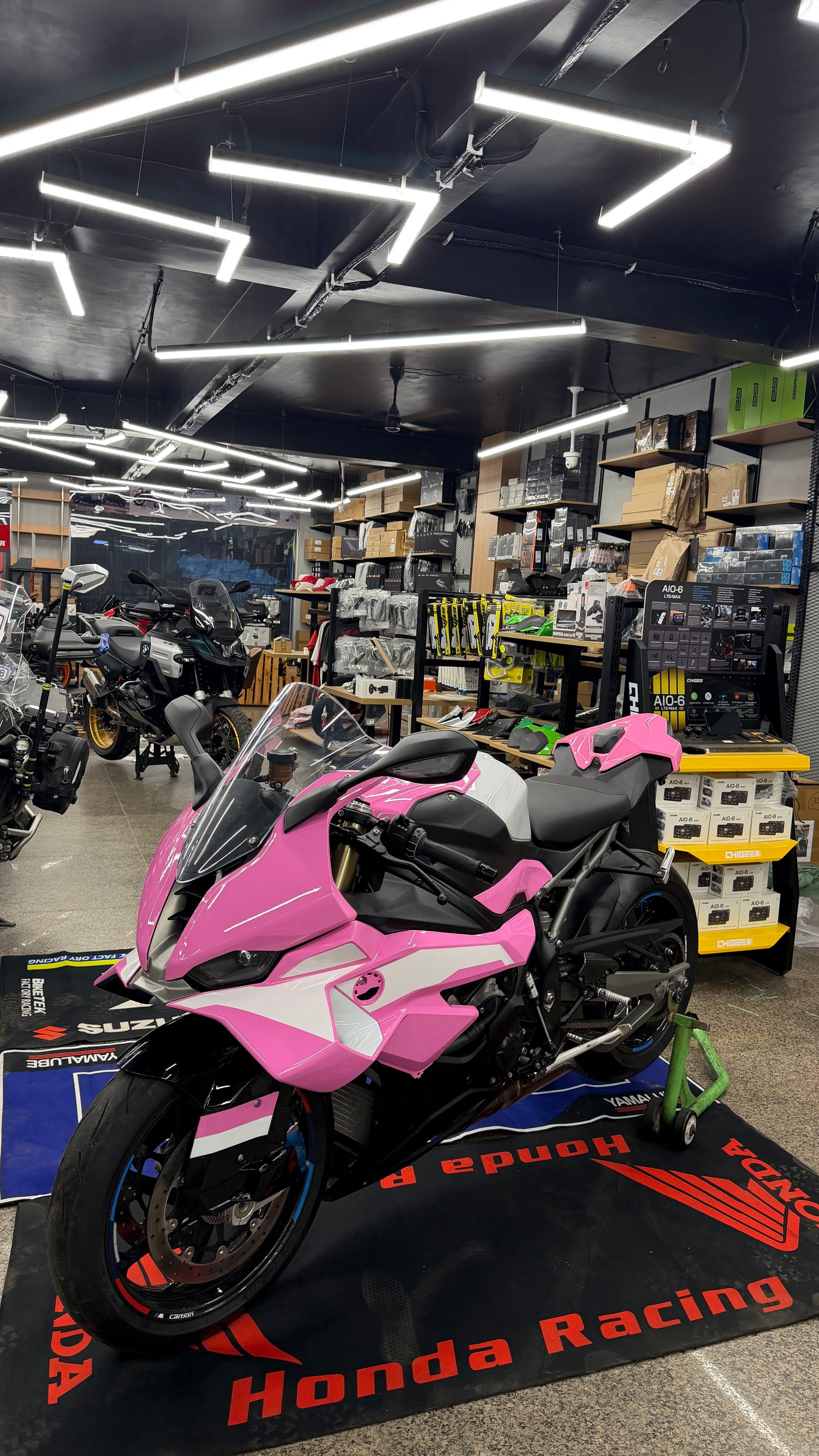 AXXON | BMW S1000RR (2023–2026) Custom Full Fairing Body Kit – Vibrant Gloss Pink & White Edition