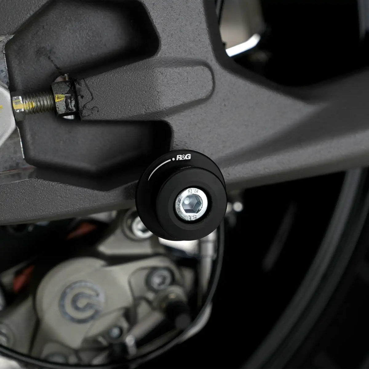 R&G | R&G M8 Paddock Stand Bobbins for Suzuki Hayabusa – Black