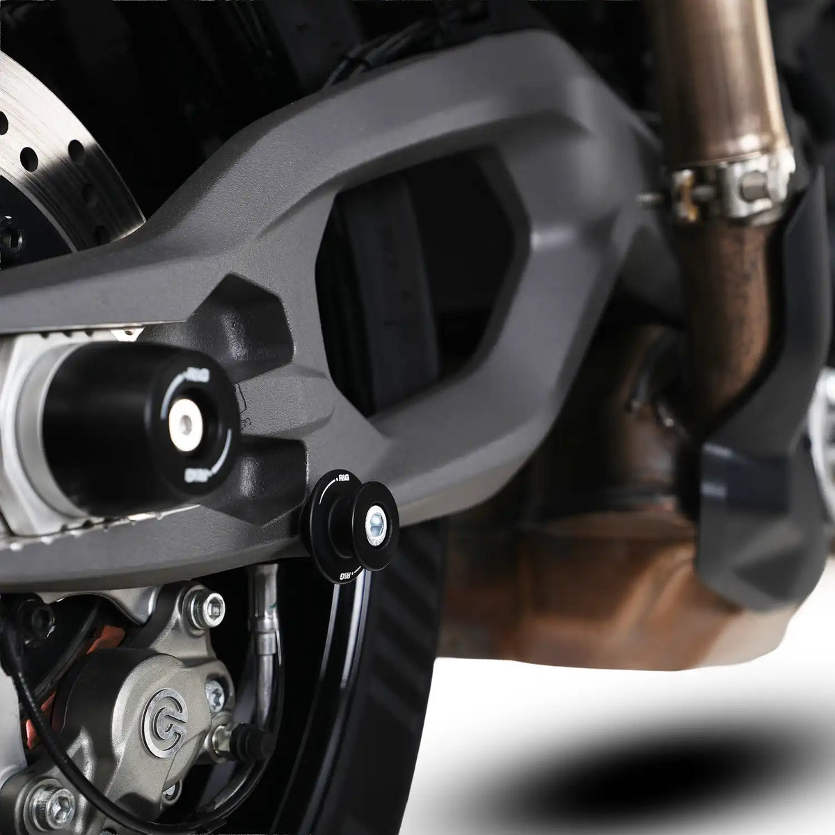 R&G | R&G M8 Paddock Stand Bobbins for Suzuki Hayabusa – Black
