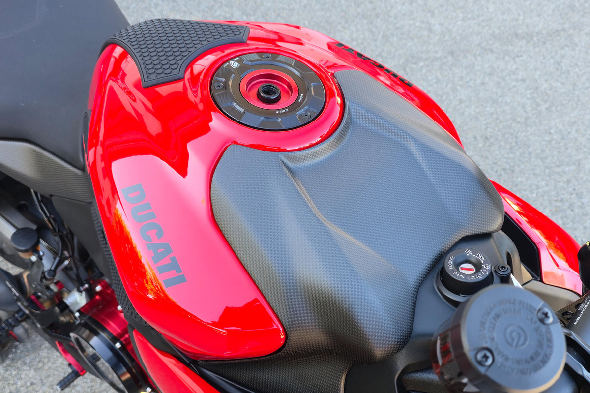 CNC RACING | Fuel tank cap - flange Gear