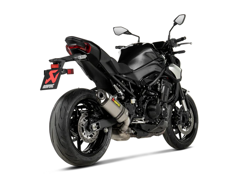 AKRAPOVIC | Kawasaki Z900 2025-26 Slip-On Line (Titanium) | S-K9SO11-HZT
