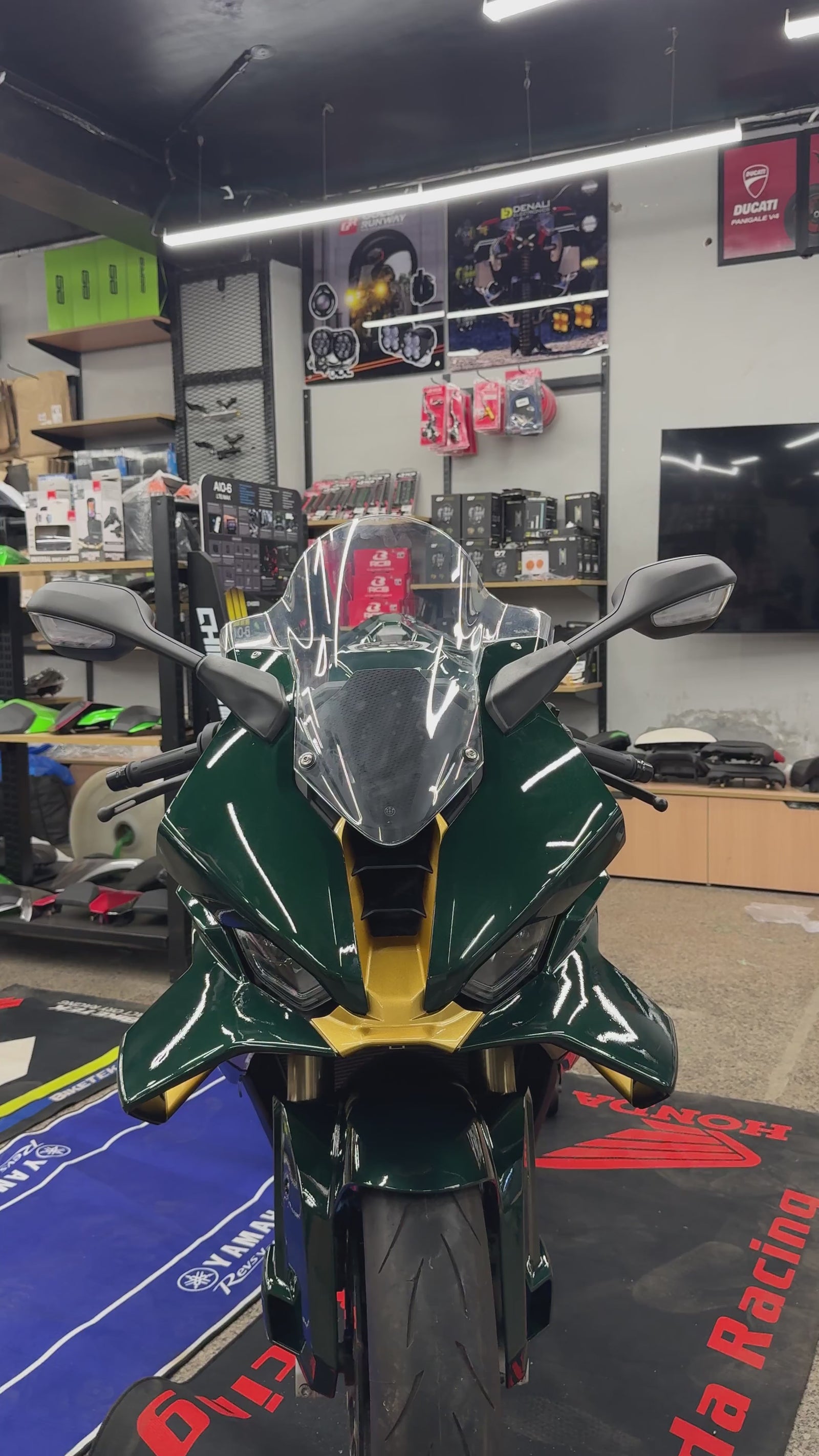 AXXON | BMW S1000RR British Racing Green & Gold Body Kit (2023–2026 Fitment)