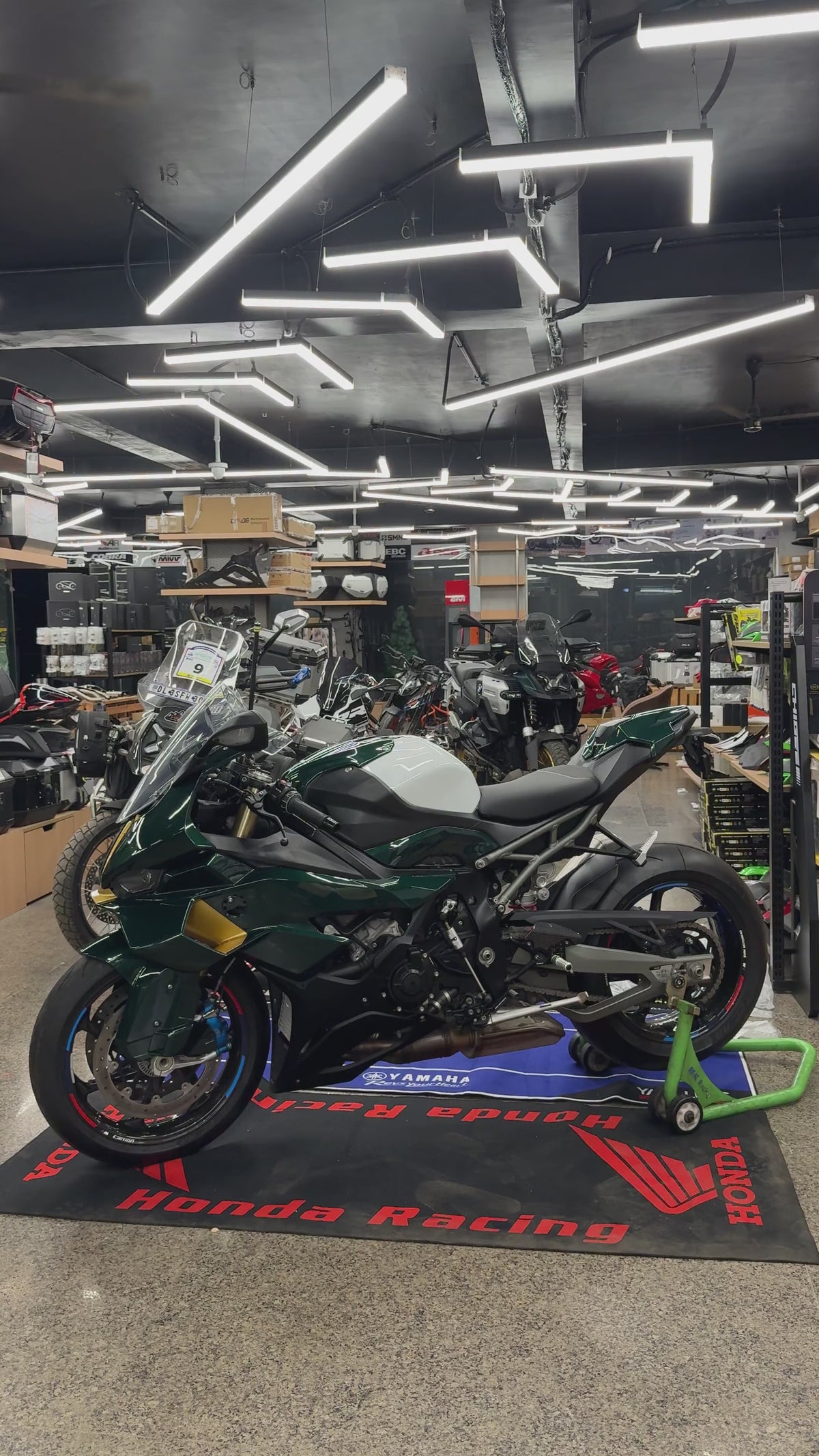 AXXON | BMW S1000RR British Racing Green & Gold Body Kit (2023–2026 Fitment)