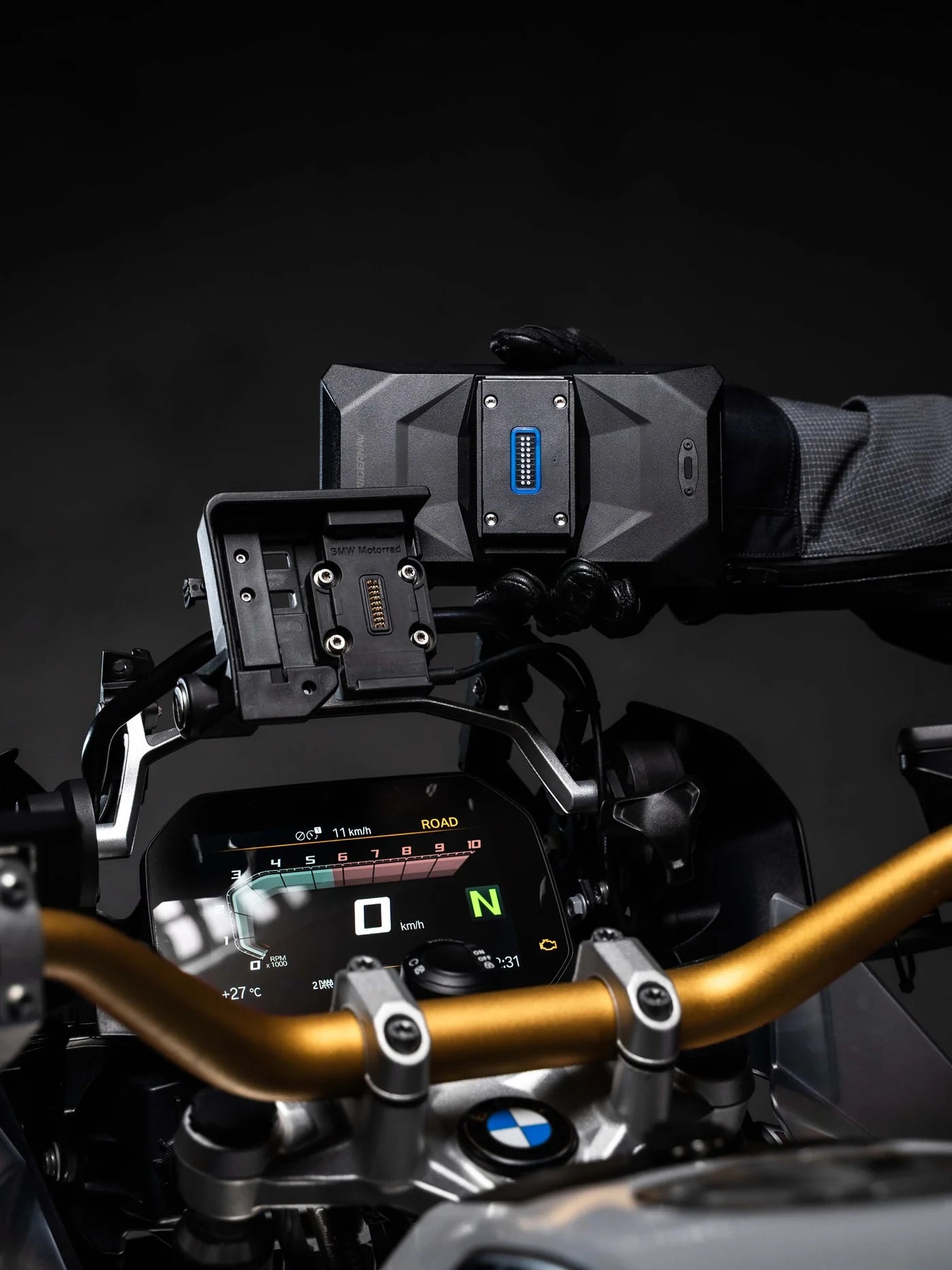 Ridernav | R7X 7-inch Display: Built to Fit. Made to Ride. Universal