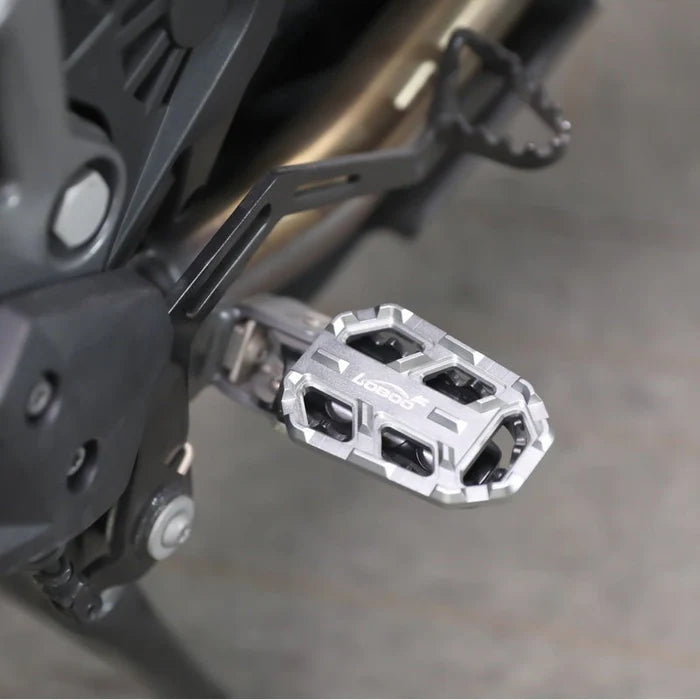 LOBOO Wide Foot Peg Enlargers for BMW R1300GS, R1250GS & F750GS | CNC Aluminum Footrest Extension