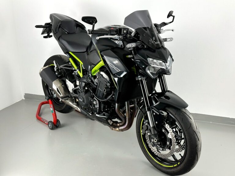 WRS Kawasaki Z900 (2020-2024) FOR Sport Dark Smoked Windscreen