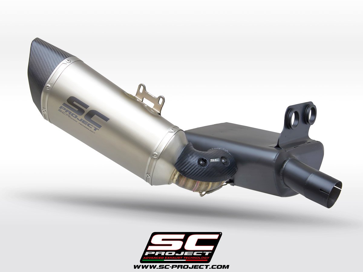 BMW F 900 R (2020 – 2023) SC1-R Titanium Muffler, with Carbon fiber end cap