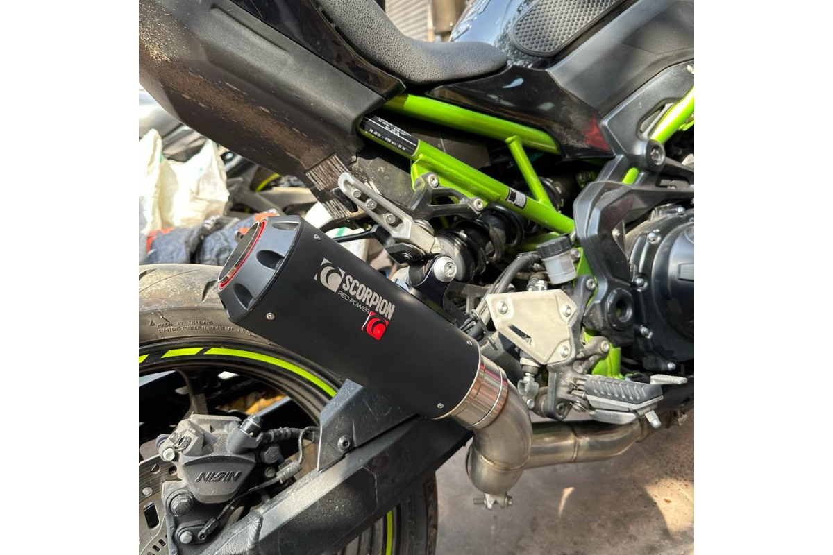 KAWASAKI Z 900 18-24 SCORPION SLIP ON EXHAUST