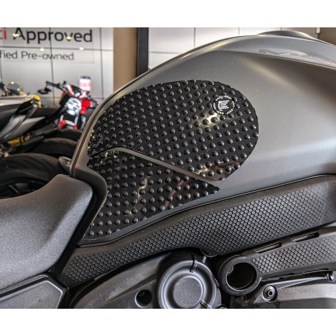 PR0229BL | DUCATI | Monster | Eazi-Grip | Tank Grip