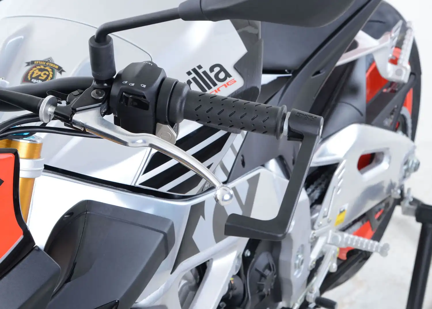 MLG0003BK | Kawasaki | ZX-6R | R&G | Moulded Lever Guard - Image 2